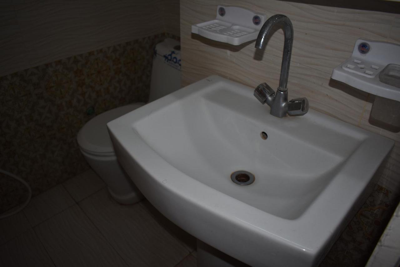Hotel Kashmir Inn Rawalpindi Esterno foto