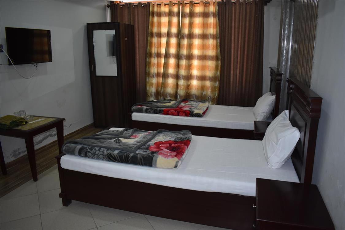 Hotel Kashmir Inn Rawalpindi Esterno foto